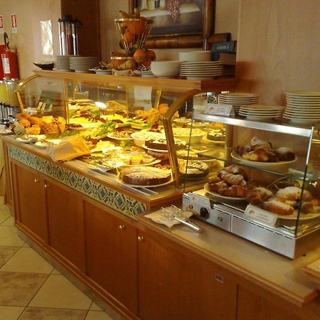 Apulia Hotel Taranto Ara Solis Lido Azzurro Екстер'єр фото