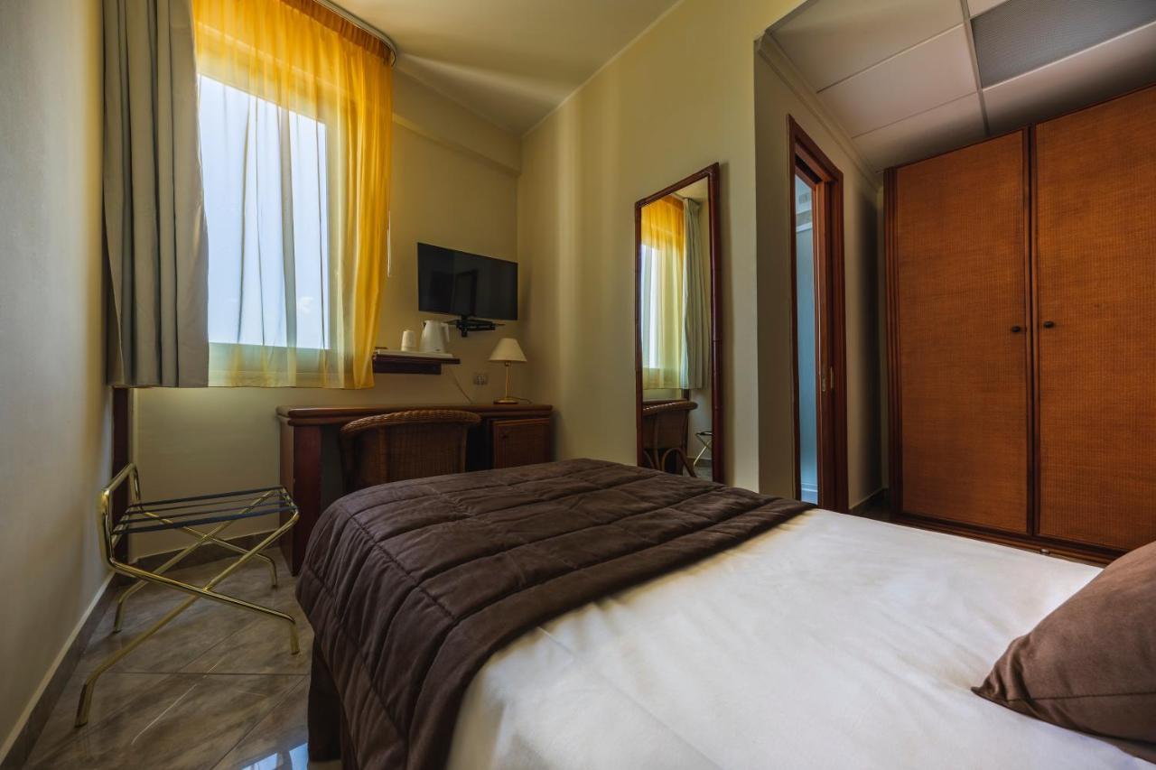 Apulia Hotel Taranto Ara Solis Lido Azzurro Екстер'єр фото
