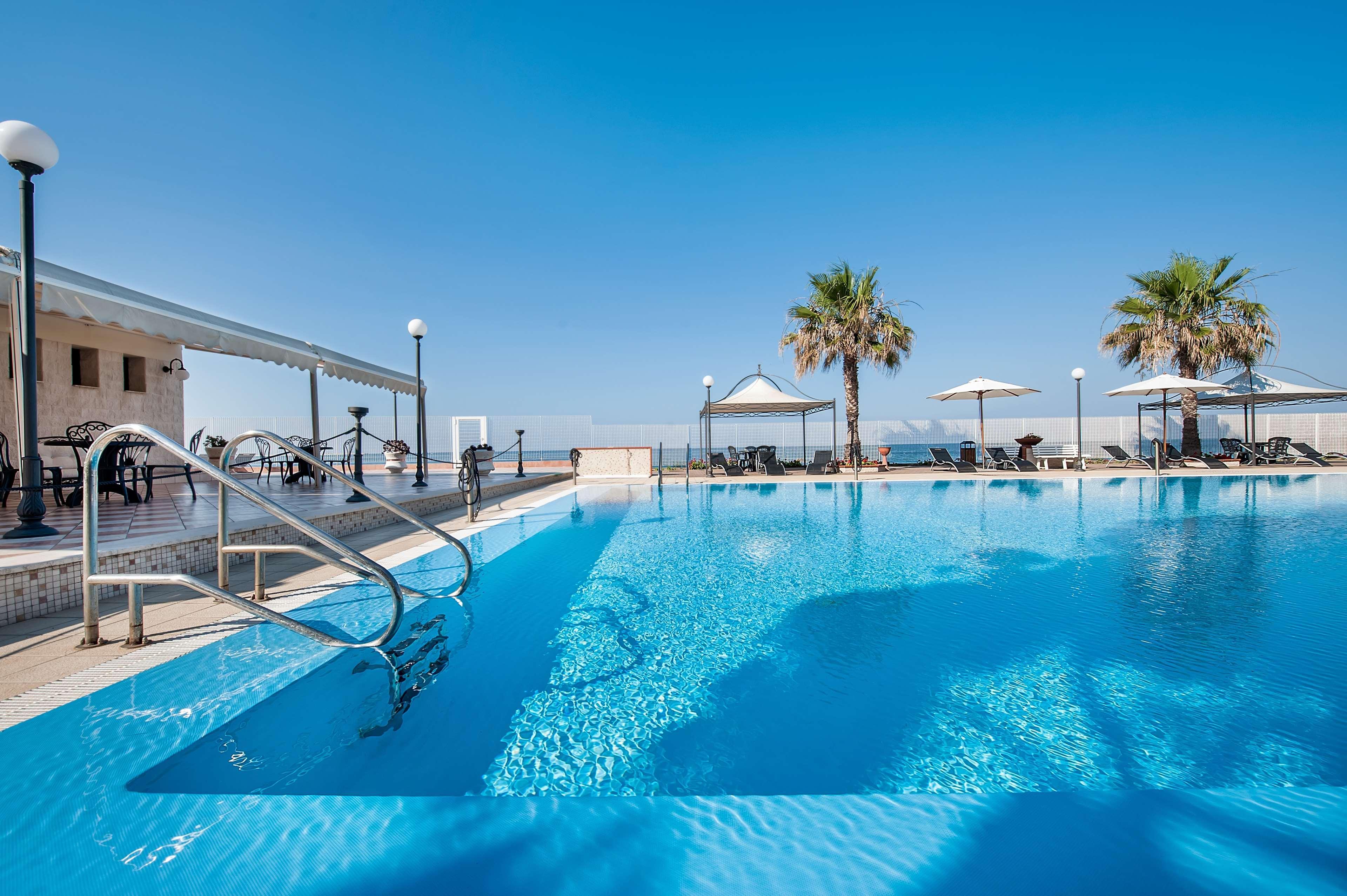 Apulia Hotel Taranto Ara Solis Lido Azzurro Екстер'єр фото