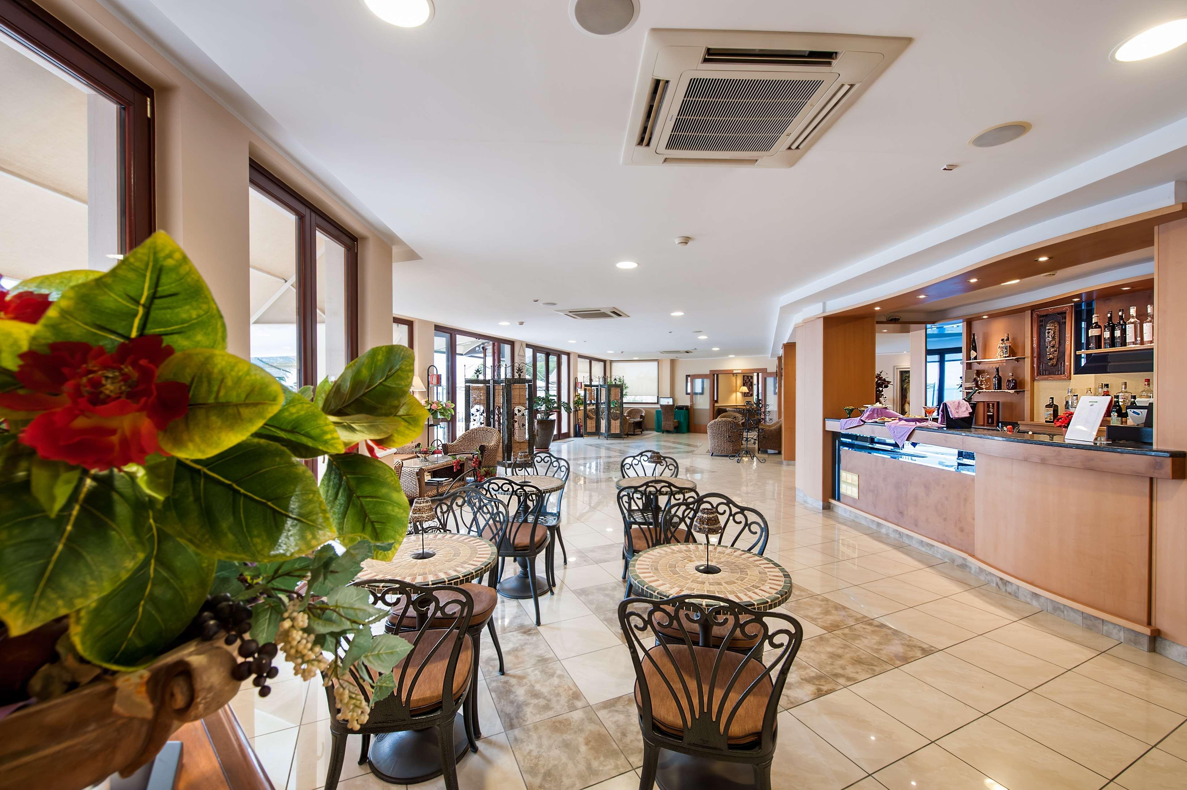 Apulia Hotel Taranto Ara Solis Lido Azzurro Екстер'єр фото