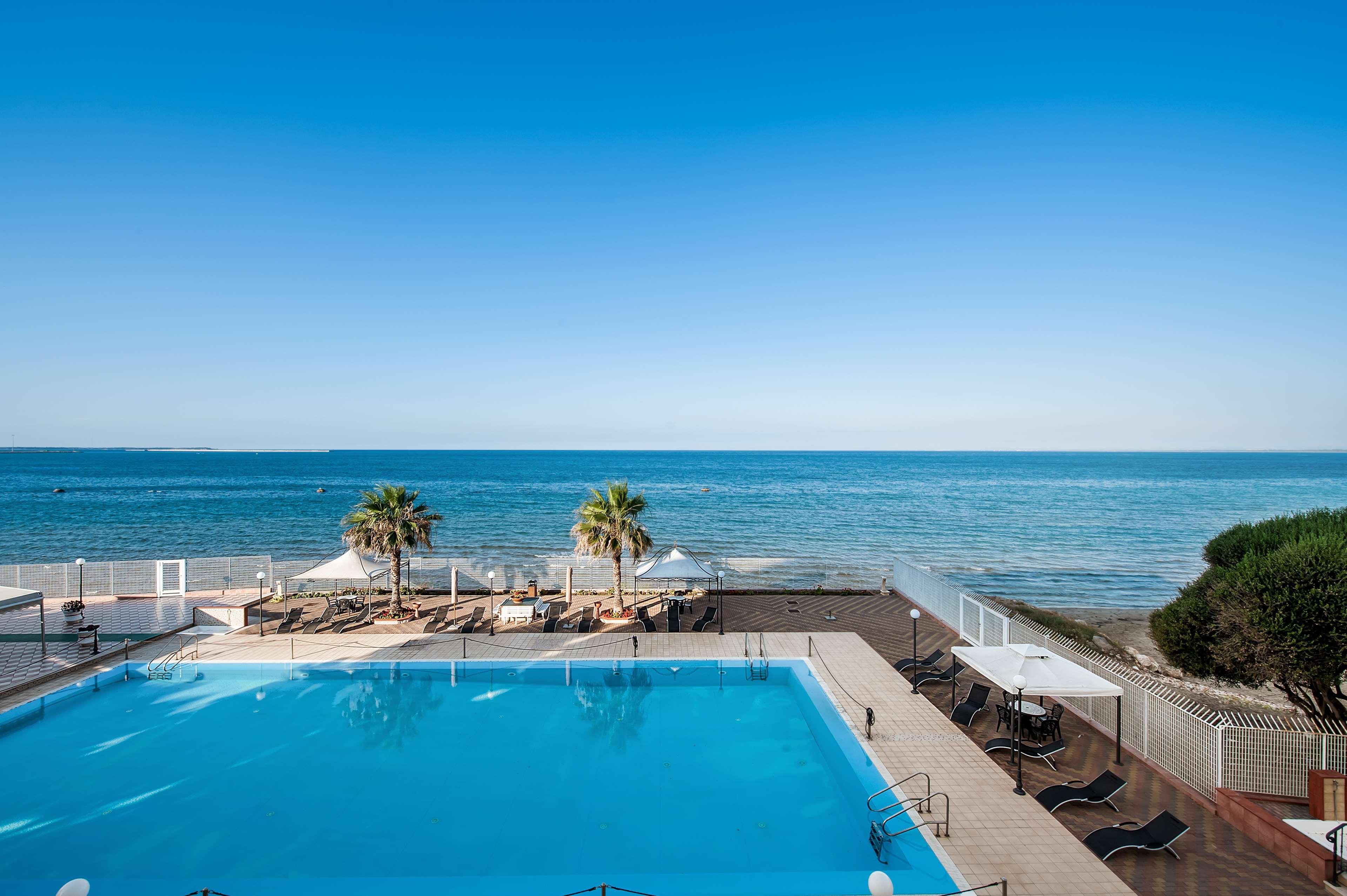 Apulia Hotel Taranto Ara Solis Lido Azzurro Екстер'єр фото