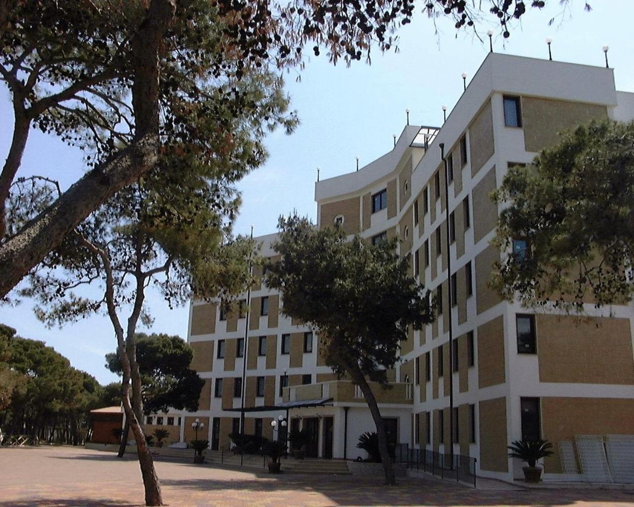 Apulia Hotel Taranto Ara Solis Lido Azzurro Екстер'єр фото